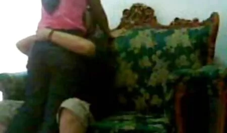 सेक्सी पोर्नस्टार क्लब में लंड को सेक्सी वीडियो हिंदी मूवी में सहलाते हुए