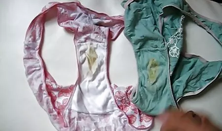 2 किशोर एक हिंदी वीडियो सेक्सी मूवी मुर्गा विभाजित करते हैं