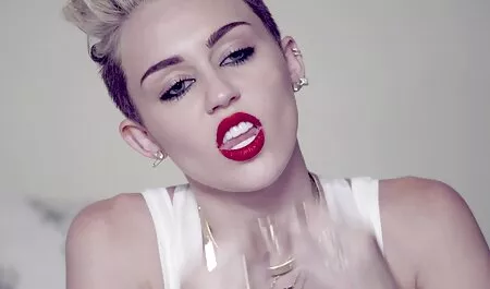 कुछ बॉलीवुड सेक्सी हिंदी मूवी गुदा सेक्स 26