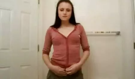 एशियाई युगल बाथरूम में तेल से मस्ती कर सेक्सी हिंदी मूवी सेक्सी रहे हैं