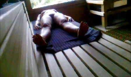 बड़े स्तन परिपक्व सेक्सी फिल्म हिंदी वीडियो मूवी और उसका कंप्यूटर लड़का