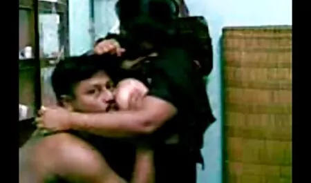 अत्यधिक गहरा सेक्सी वीडियो फिल्म हिंदी मूवी गला १६