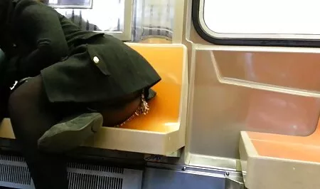 बहुत ही हॉर्नी चुलबुली GF उसकी बालों हिंदी सेक्सी एचडी मूवी वाली चूत में उंगली करना बंद नहीं कर सकती