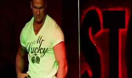 एशियाई पत्नी एक विशाल ठोस ग्लास हिंदी में सेक्सी वीडियो फुल मूवी dildo के साथ गड़बड़ कर दिया